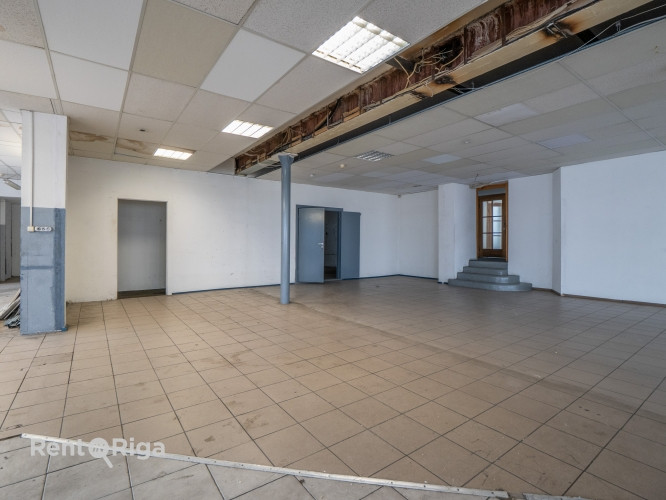 Iznomā tirdzniecības telpas Pildas ielā 16, Rīgā.  Telpas atrodas ēkas 1. stāvā ar tiešu Rīga - foto 9