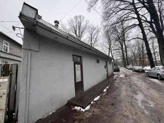 Atsevišķi stāvošā ēka un zemes gabals Āgenskalnā.  + Būves kopējā platība 100.8 m2; + Zemes gabala k Rīga