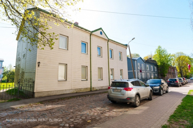 Pārdod plašu namīpašumu ar zemes gabalu.  Mazstāvu dzīvojamās apbūves teritorija (DzM3) Rīga - foto 3
