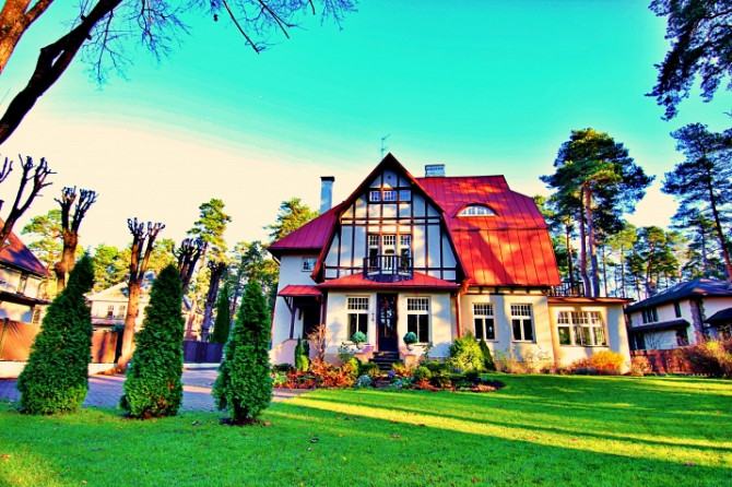 Šī villa ir viena no retajām pērlēm, kas atspoguļo Mežaparka aristokrātiskās pagātnes Rīga - foto 1