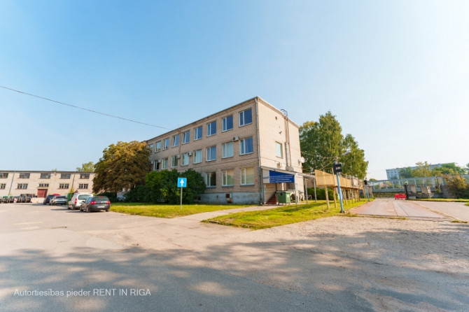 Konferenču zāle, ko iespējams iekārtot par atvērtā tipa biroju. Braslas iela 24.  Iznomā Rīga - foto 5