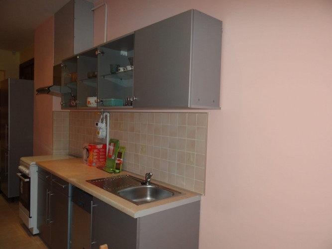 3-bedroom apartment for long term rent in the center of Riga near the Skonto stadium. The apartment  Рига - изображение 2