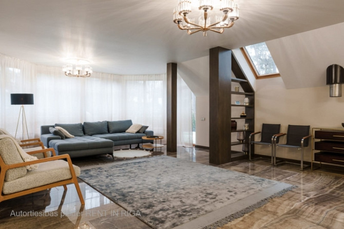 Tiek pārdota 3 stāvu māja (dvīnu mājas sekcija), 1 līnijā, Bulduri, Jūrmala. Mājas Jūrmala - foto 6