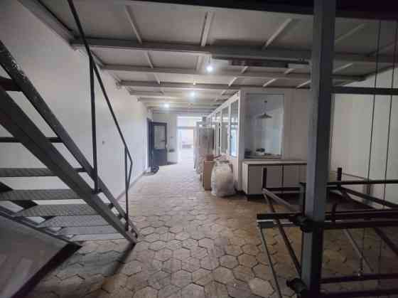 Noliktavas/ražošanas telpas Šampēterī.  Kopējā telpu platība 470 m2. 1. stāvs: Kopējā telpu platība  Рига