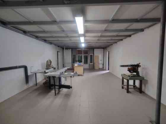 Noliktavas/ražošanas telpas Šampēterī.  Kopējā telpu platība 470 m2. 1. stāvs: Kopējā telpu platība  Рига