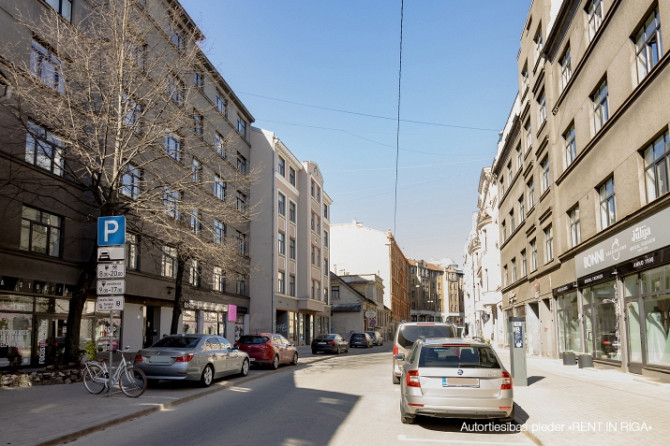 Veikala telpas Avotu ielā 10, starp Čaka un Lāčplēša ielām.  Šajā posmā Avotu iela ir Rīga - foto 3