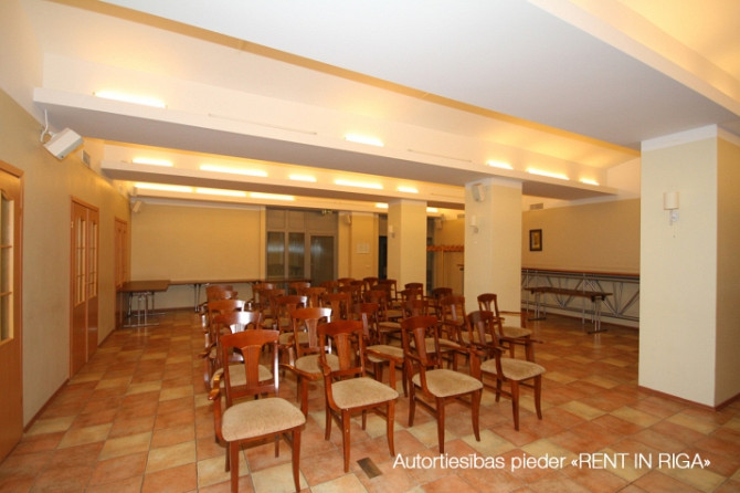 Telpas medicīnas pakalpojumu sniedzējam.  + 1. stāvā 840 m2- sastāv no priekštelpas, vāriem Rīga - foto 5