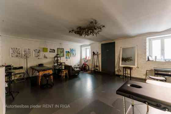 Bright premises near Miera Street, with a beautiful garden in the courtyard.  There are two separate Rīga