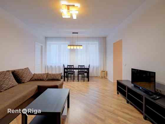 Furnished two-bedroom apartment in the very center of the city, which at the same time allows you to Рига