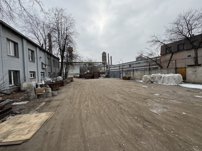 Teritorija un ražošanas ēkas Sarkandaugavā.  Ēku kopējā platīb 2337 m2; Zemes kopējā Rīga - foto 4
