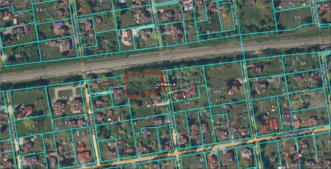 Plašs zemes gabals 2175 m2 platībā privātmāju rajonā Mellužos. Līdz jūrai  7 minūtes Jūrmala - foto 1