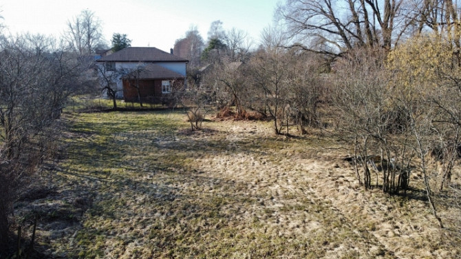 Plašs zemes gabals 2175 m2 platībā privātmāju rajonā Mellužos. Līdz jūrai  7 minūtes Jūrmala - foto 7