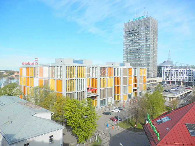 Fasādes māja, renovēta māja, ieeja no ielas, ir lifts, kāpņu telpa pēc kosmētiskā remonta, Rīga - foto 6