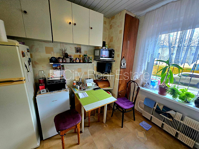 Zeme īpašumā, labiekārtota apzaļumota teritorija, lodžija, logi vērsti mājas abās pusēs, Rīga - foto 4