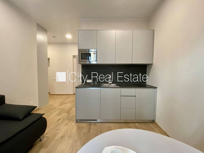 Pagalma ēka, renovēta māja, slēgts pagalms, ieeja no pagalma, luksuss apartamenti , ir lifts, Rīga - foto 3