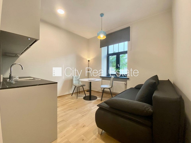 Pagalma ēka, renovēta māja, slēgts pagalms, ieeja no pagalma, luksuss apartamenti , ir lifts, Rīga - foto 2