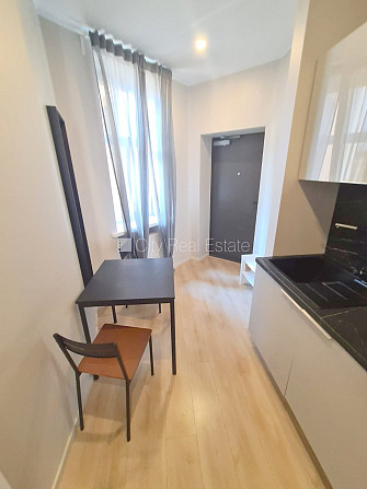 Pagalma ēka, renovēta māja, slēgts pagalms, ieeja no ielas un pagalma, ir lifts, kāpņu telpa Rīga - foto 7