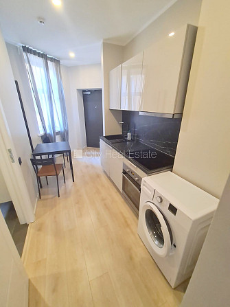 Pagalma ēka, renovēta māja, slēgts pagalms, ieeja no ielas un pagalma, ir lifts, kāpņu telpa Rīga - foto 8