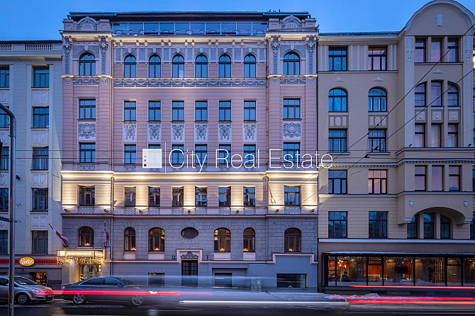 Pagalma ēka, renovēta māja, slēgts pagalms, ieeja no ielas un pagalma, ir lifts, kāpņu telpa Rīga - foto 16