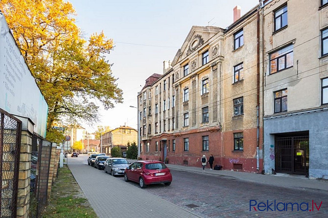 Pārdod divistabu dzīvokli pirmskara mūra mājā Rīgas centrā. Kopēja platība 55 kvm, griestu Rīga - foto 7