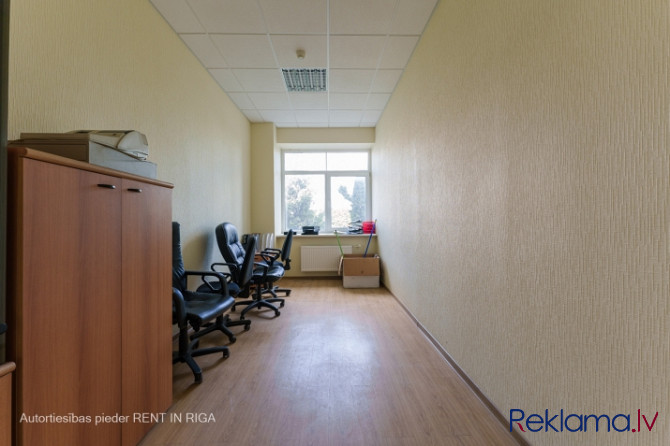 Iznomā dažāda izmēra nesen remontētas biroja telpas.  Var izvēlēties vairākus kabinetus Rīga - foto 10