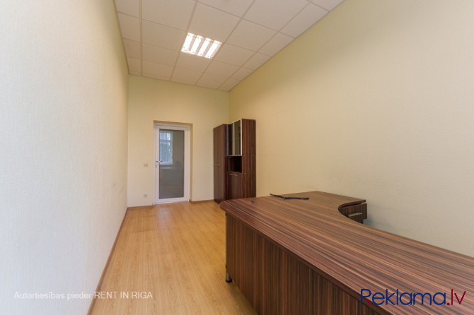 Iznomā dažāda izmēra nesen remontētas biroja telpas.  Var izvēlēties vairākus kabinetus Rīga - foto 7