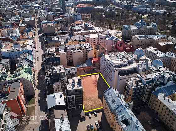 Продается земельный участок, полностью очищенный от зданий, в активном центре Рига
