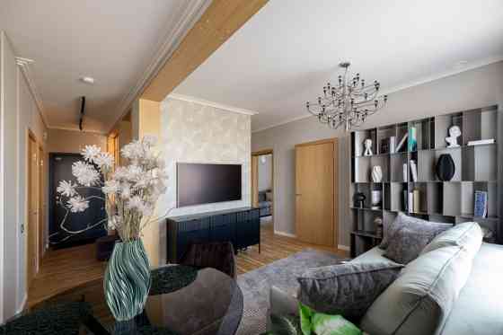 Tiek izīrēts dizainera iekārtots 3-istabu dzīvoklis Salienā. Dzīvoklī veikta ārkārtīgi kvalitatīva a Rīgas rajons