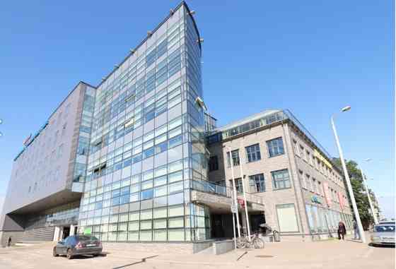 B klases birojs biznesa centrā European Trade Center Mūkusalas ielā. Birojs ar plašu priekštelpu un  Rīga