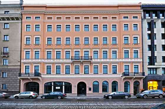 Престижное здание (статус гостиницы) в очень хорошем месте у Старой Риги.	- Rīga