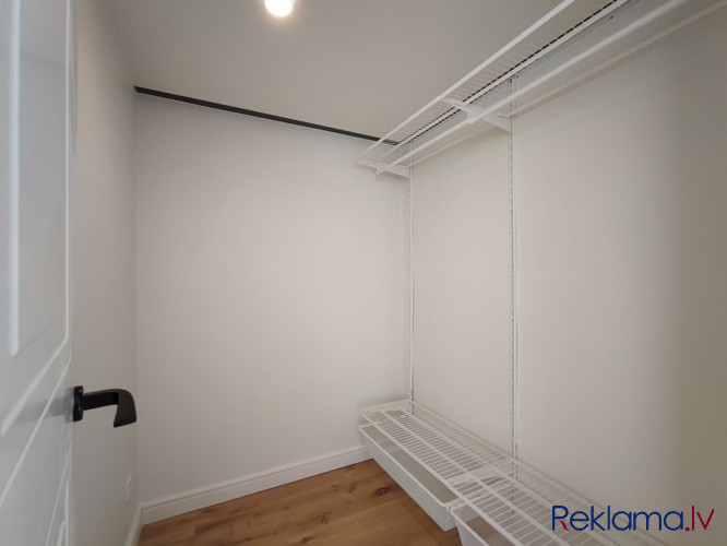 A modern, partially furnished 3-room apartment for rent in the new project on Alauksta street 9. The Рига - изображение 4