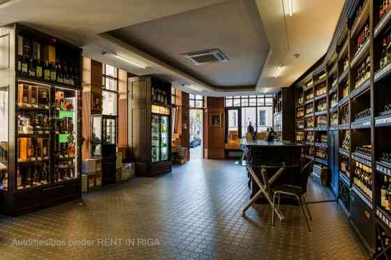 Well-visible premises in Old Riga.  - Corner premises with entrance from the buildings corner; - Spa Rīga