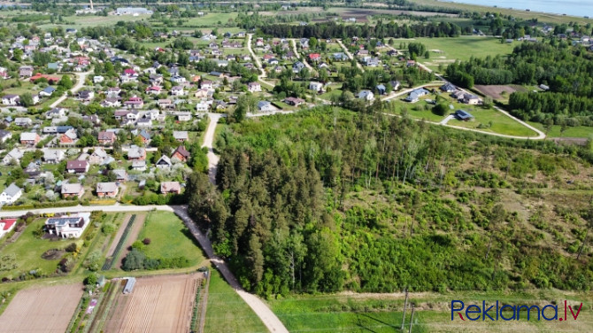 Mēbelēts četru istabu dzīvoklis klusajā centrā, renovētā pagalma ēkā, 5. stāvā (bez Rīga - foto 4