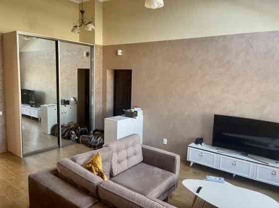 Продается просторная двухкомнатная квартира в проекте Vecozola nami II  Все окна и двери Рига