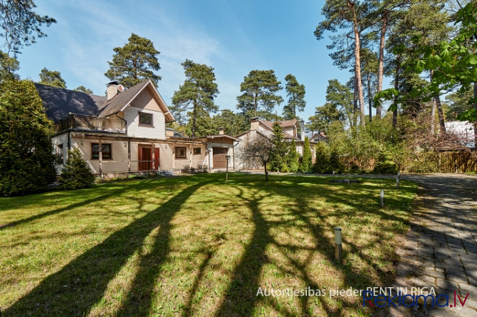 Private house in a prestigious and quiet place in Jurmala.  It boasts a spacious and well-kept yard  Юрмала - изображение 4