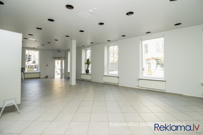Просторные и светлые коммерческие помещения в активном центре Риги.  Помещение Рига - изображение 9