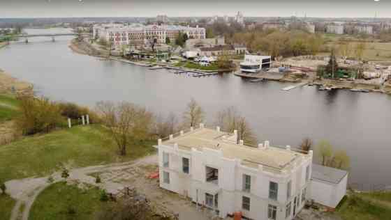 Предлагаем купить эксклюзивную недвижимость в Елгаве, на берегу реки Лиелупе. Елгава и Елгавский край