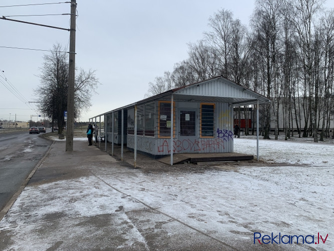 Pārdošanā 2 kioski aktīvā vietā A.Sahorova ielā.  Telpas ir sadalītas- 20kv2 un 27kv2. Rīga - foto 10