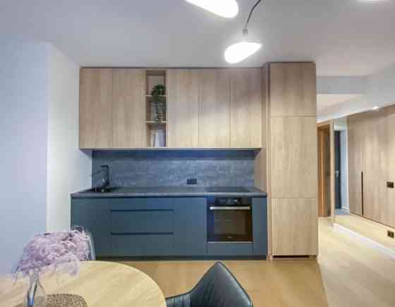 Продается 2-комнатная квартира, полностью оборудованная, современная, в отличном Rīga