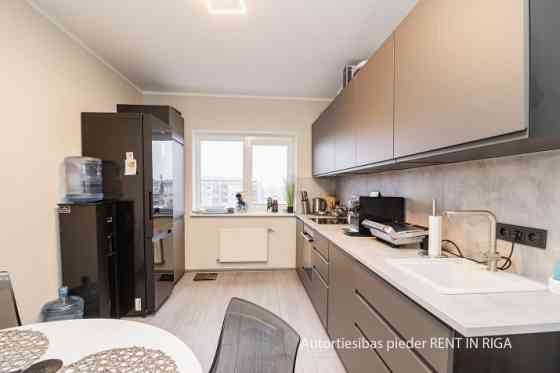 Уютная 2-х уровневая квартира в Елгаве ищет хозяев.  Квартира расположена на 5 и 6 Елгава и Елгавский край