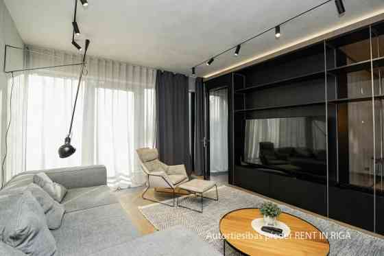 Эта 3-комнатная квартира, расположенная недалеко от моря в красивом районе Юрмала
