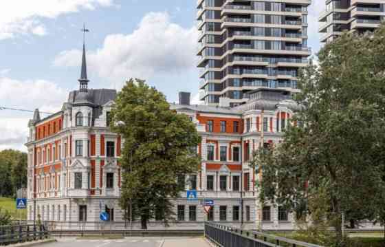 Предлагаем приобрести 3-х комнатную квартиру в реновируемом историческом доме, Rīga