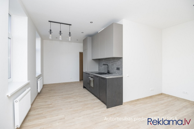 4- istabu dzīvoklis renovētā projektā- Jersikas ielā 21a.   Līdz detaļām pārdomātais Rīga - foto 1