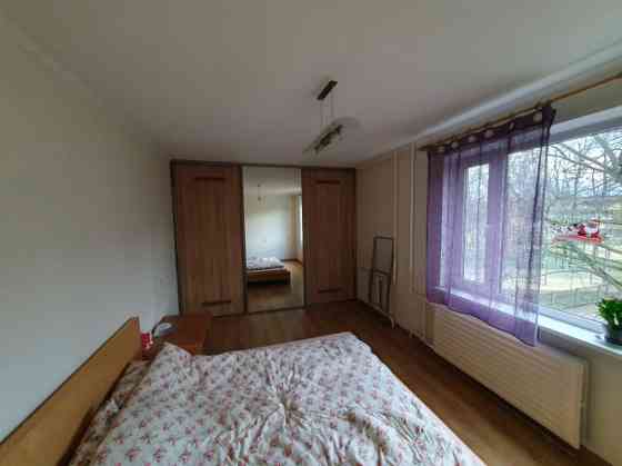Продается светлая 2-комнатная квартира в Иманте.  Квартира состоит из 2-х Rīga