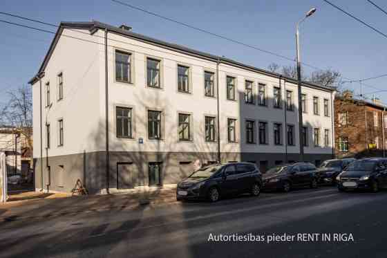Продается полностью отремонтированный жилой дом (3 дома). В домах 29 полностью Rīga