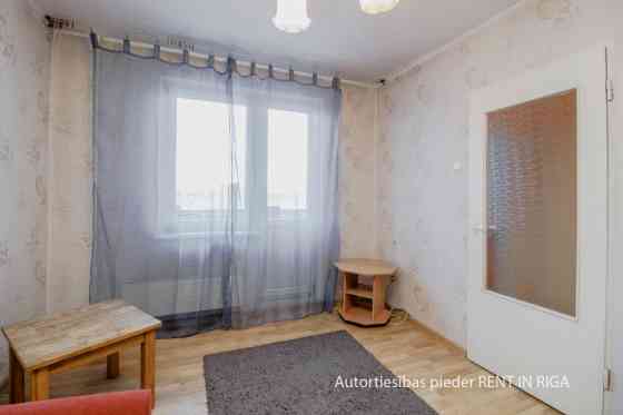 Pilnvērtīgs 1 istabas Dzīvoklis Purvciemā.  Plānojums - dzīvojamā istaba ar izeju uz lodžiju (1.2 m2 Rīga