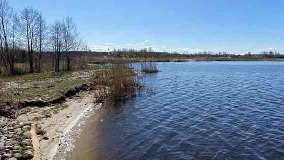 Продаётся участок Nr 29, для постройки дома в Берги, на берегу озера Машену. Rīga