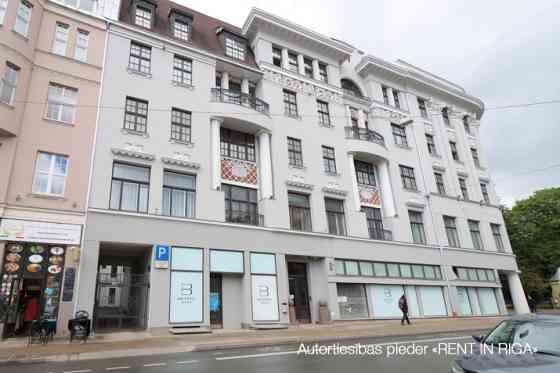 Сдаётся двухкомнатная квартира в историческом здании "Bibliotēkas Nams" на короткий Рига