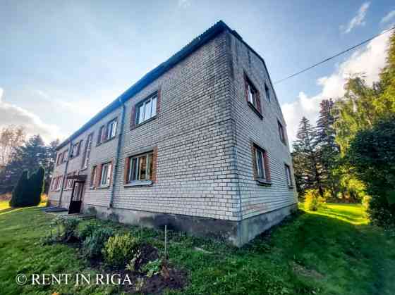 Продаётся светлая квартира без ремонта в Залинеках  Квартира состоит из гостиной Елгава и Елгавский край