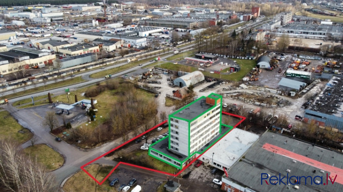 Tiek pārdota 7 stāvu administratīvā ēka ar kopējo platību 3273 m2. Zeme 3485 m2. Daļā no Rīga - foto 13
